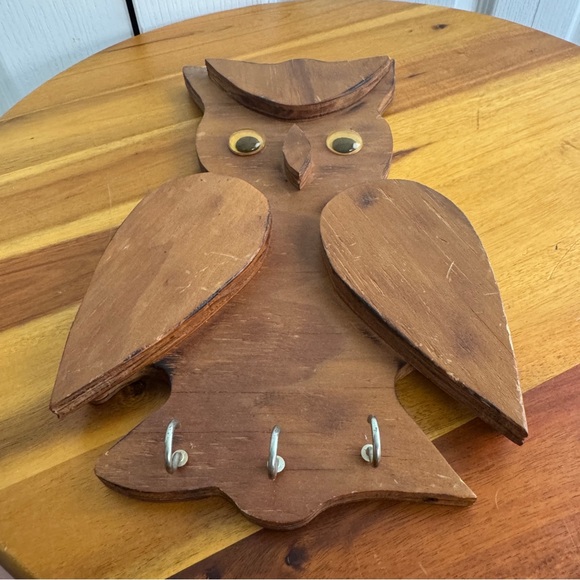 Handmade wooden owl wall hanger key holder - Picture 3 of 4